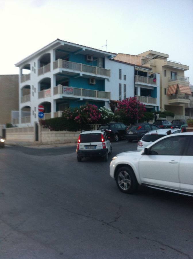 Edificio Cannizzo Scoglitti Exterior foto