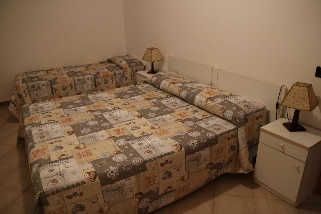 Edificio Cannizzo Scoglitti Exterior foto